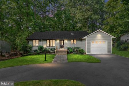 105 SUNSET COURT
