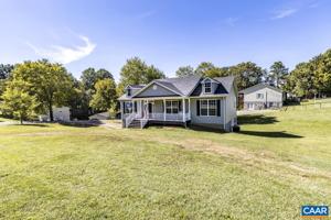 371 NORTH RIDGE WAY