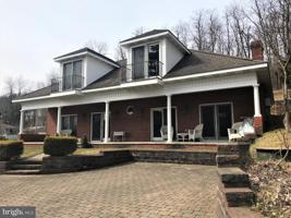 880 MARSH HILL ROAD