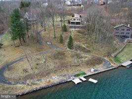 2038 WYNONAH DRIVE