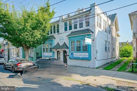 535 MONMOUTH STREET