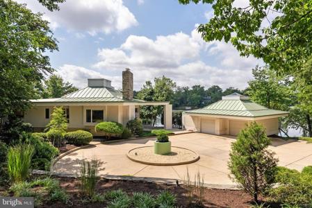 6106 BEACHWAY DRIVE