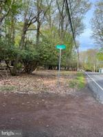 Corner of Lakeview DriveALDER LAKEVIEW DRIVE
