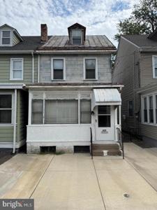 627 PINE STREET