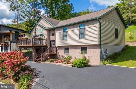 592 MARSH HILL ROAD