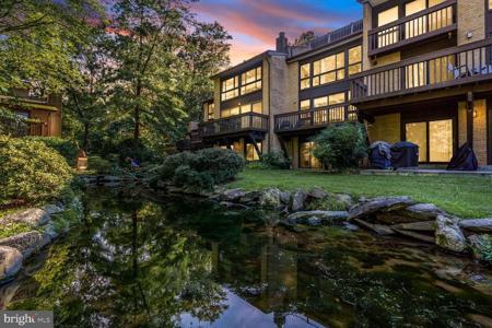 2034 LAKEBREEZE WAY