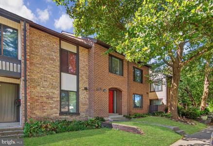 9722 SHADOW OAK DRIVE