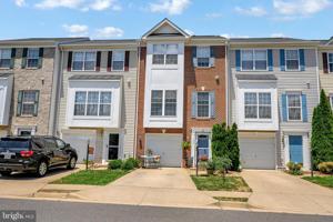 1005 LAKE PELHAM DRIVE