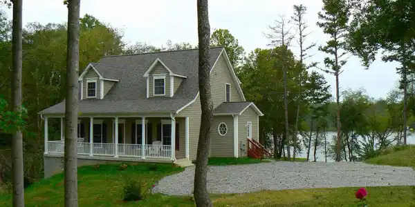 24186 LANDS END DRIVE