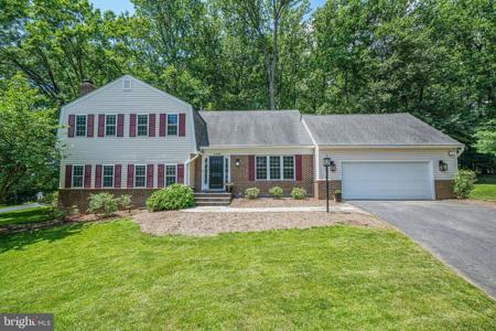 5616 TILIA COURT