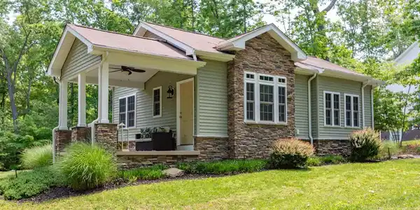 106 BERNIE CIR
