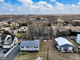 1061 INDIAN COVE