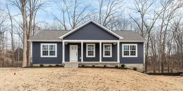 5605 HICKORY TREE LANE