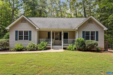 37 RIVERSIDE DR