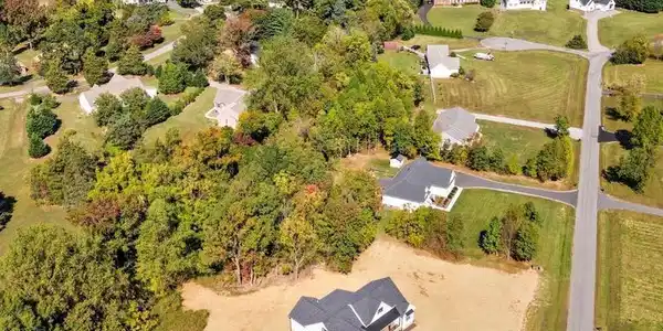 39 BEAR CT