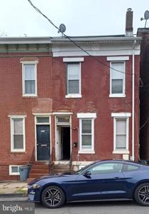 411 MONTGOMERY STREET