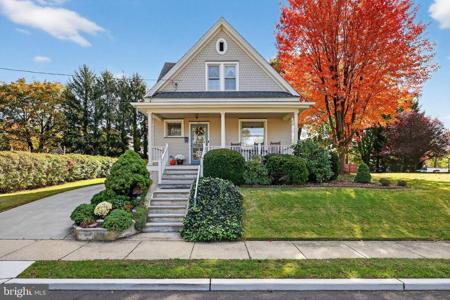 421 ROOSEVELT AVENUE