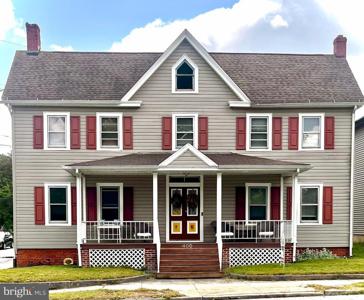 400 FRONT STREET
