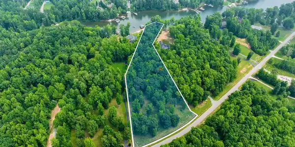 Lot 371 LAKE FOREST
