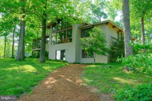 6807 LAKES EDGE WALKWAY