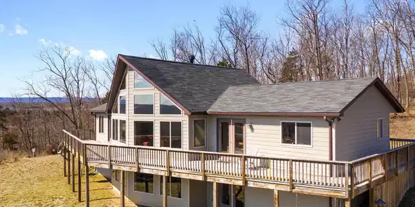 731 COMFORTER LANE