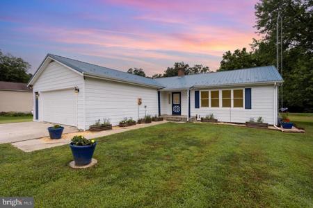 9 HOWARD DRIVE