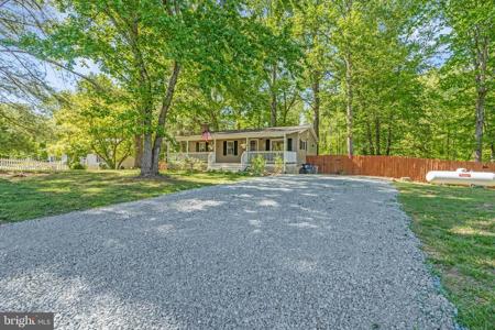 7 HIDDEN LAKE DRIVE