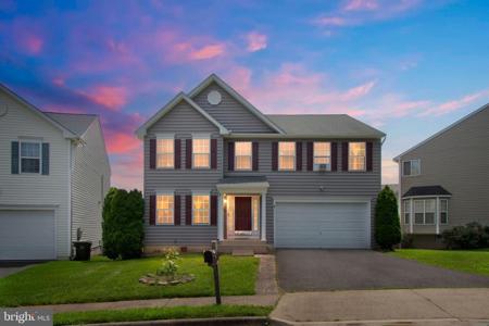 937 LAKEWOOD CIRCLE