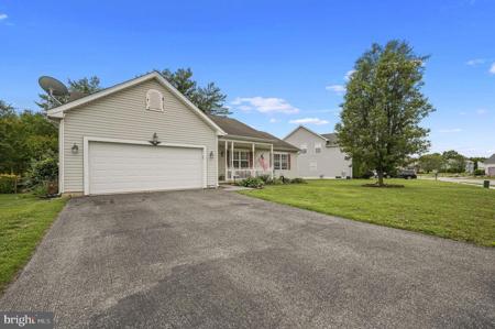 944 BOXWOOD DRIVE
