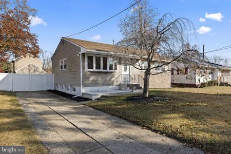 418 DELVIEW LANE