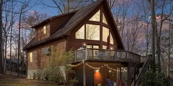 356 LAKEWOOD CIRCLE
