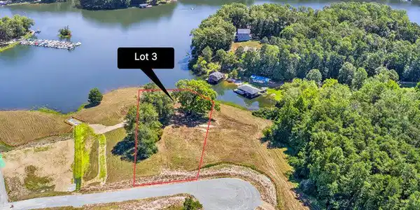 4711 EAGLE POINT COURT