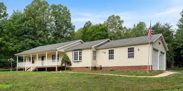 857 TALL PINES DRIVE