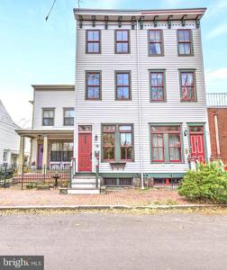 207 JACKSON STREET
