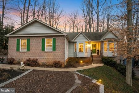 2203 LAKEVIEW PARKWAY