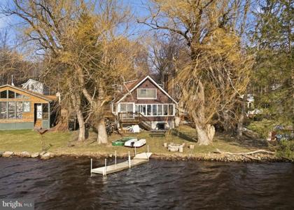 7698 LAKE SHORE DRIVE