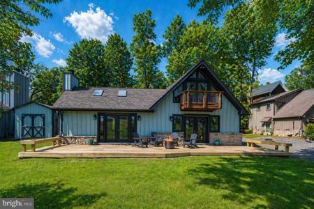 48 STONE TAVERN LN