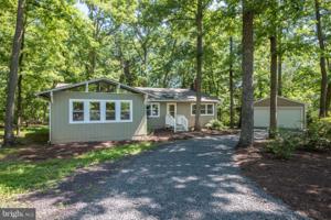 222 FAIRFAX LANE