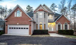712 LAKEVIEW PARKWAY