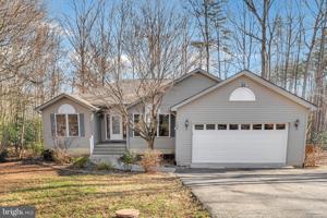 102 CYPRESS COURT