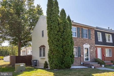 418 SURREY CLUB LANE