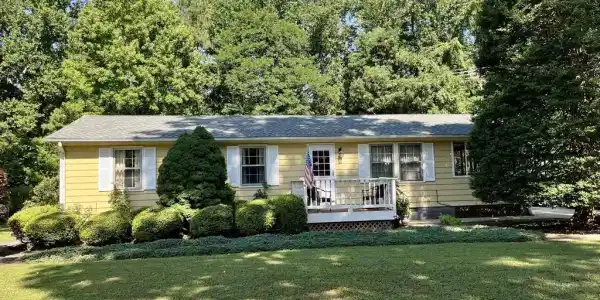 815 CABIN POINT DRIVE