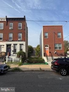 3103 CLIFFORD STREET
