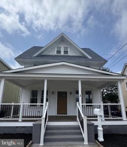 3 GROVE AVENUE