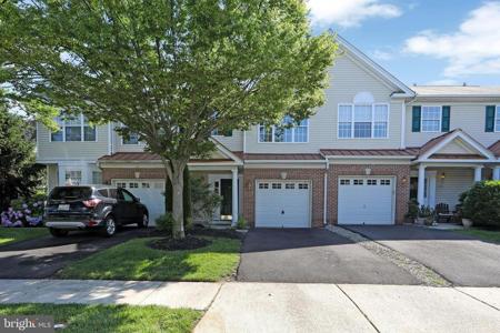 304 AMY WAY