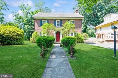 929 BELLEVUE AVENUE