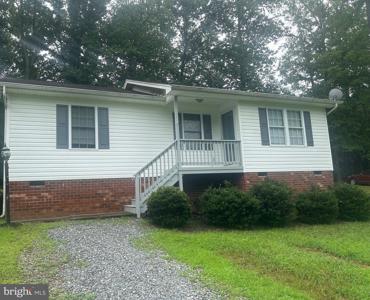102 HESSIAN DRIVE