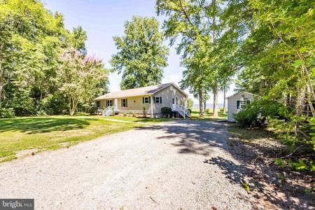 129 SWEETBRIAR LANE