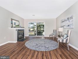 10253 WHITE PELICAN WAY