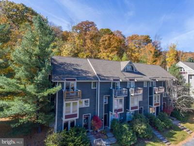 22 WINDING WAY
